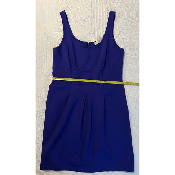 Loft Blue Dress
Petite size 6 - Picture 4 of 4